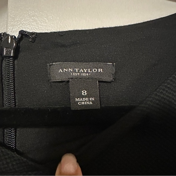 Ann Taylor Sleeveless Black Sheath Dress Lined eyelet details Size 8 - Picture 2 of 7